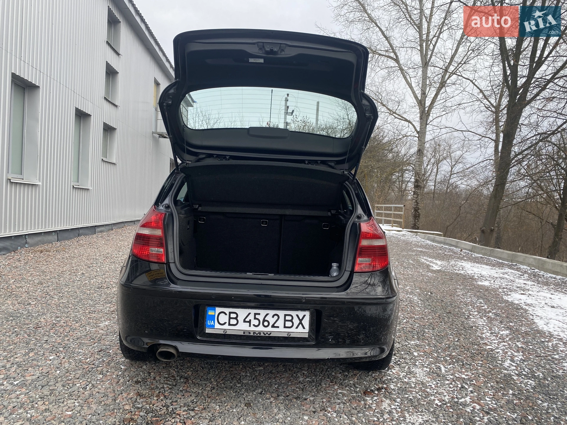 BMW 1 Series 2008 VIN WBAUH11030E225799 фото оголошення 4 з 5