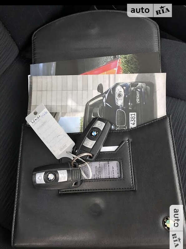 Хэтчбек BMW 1 Series 2010 в Херсоне