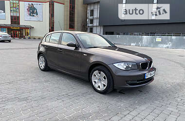 Хэтчбек BMW 1 Series 2008 в Ивано-Франковске