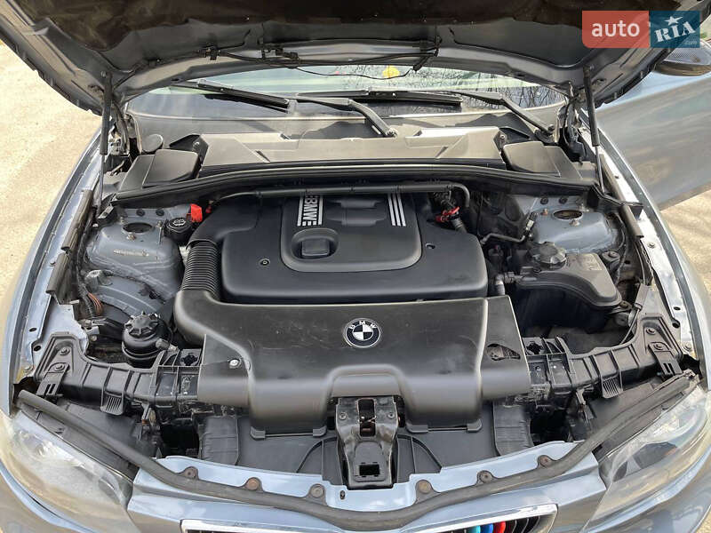 Хэтчбек BMW 1 Series 2004 в Чернигове