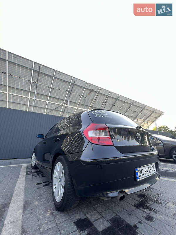 Хэтчбек BMW 1 Series 2006 в Самборе