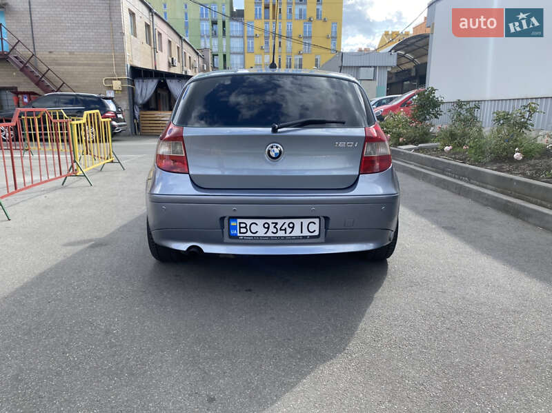 Хетчбек BMW 1 Series 2004 в Києві