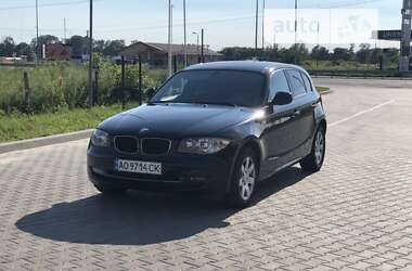 Хетчбек BMW 1 Series 2010 в Ужгороді