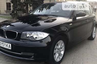 Хэтчбек BMW 1 Series 2009 в Запорожье