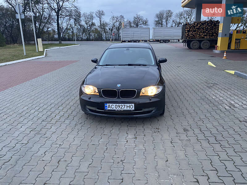 Хетчбек BMW 1 Series 2008 в Луцьку