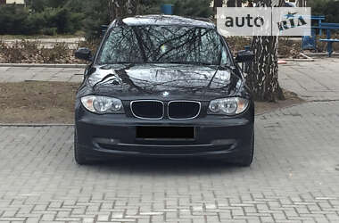 Хетчбек BMW 1 Series 2007 в Запоріжжі