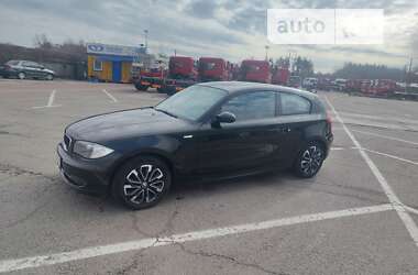 Хэтчбек BMW 1 Series 2009 в Киеве