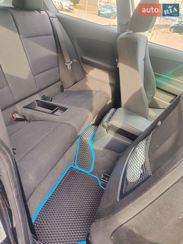 Хетчбек BMW 1 Series 2009 в Києві