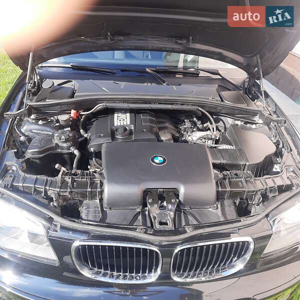 Хетчбек BMW 1 Series 2009 в Києві
