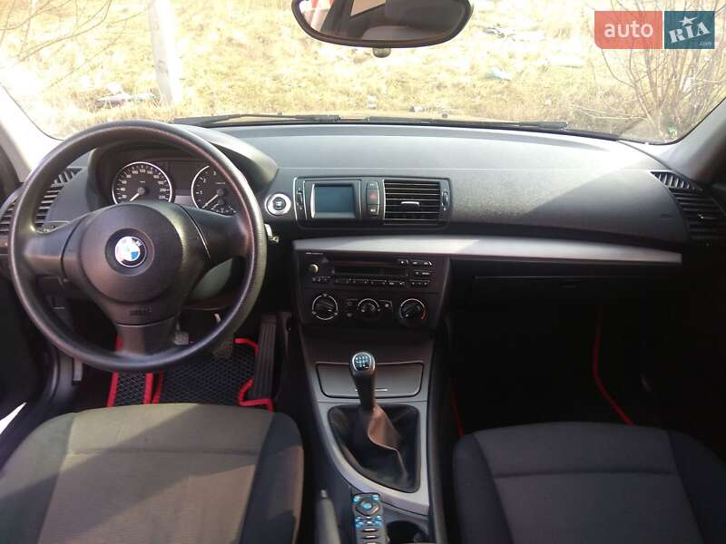 Хэтчбек BMW 1 Series 2005 в Харькове фото 4 Хэтчбек BMW 1 Series 2005 в Харькове