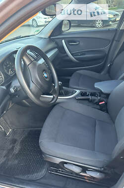 Хэтчбек BMW 1 Series 2009 в Львове