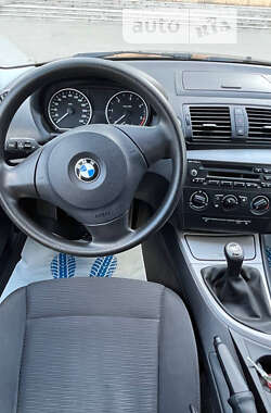 Хэтчбек BMW 1 Series 2011 в Днепре