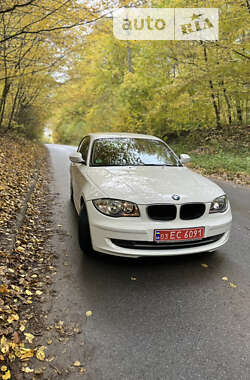 Купе BMW 1 Series 2010 в Львове