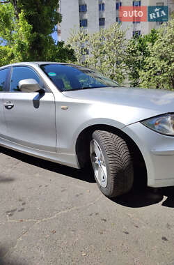 BMW 1 Series 2009