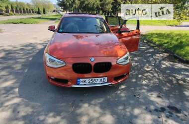 Хэтчбек BMW 1 Series 2011 в Демидовке