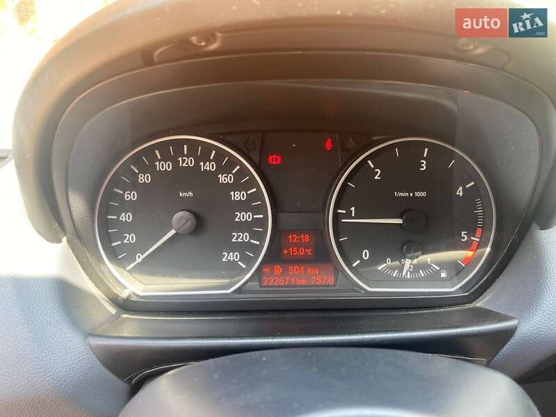 Хэтчбек BMW 1 Series 2005 в Киеве фото 5 Хэтчбек BMW 1 Series 2005 в Киеве