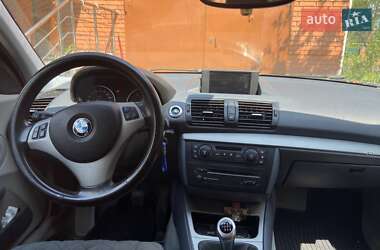 Хэтчбек BMW 1 Series 2005 в Киеве