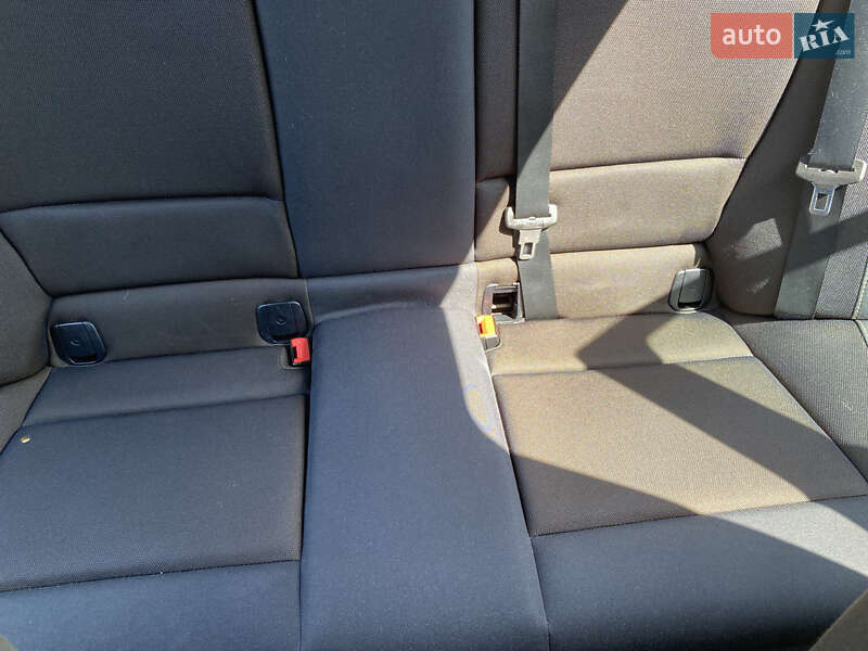 Хэтчбек BMW 1 Series 2011 в Ивано-Франковске