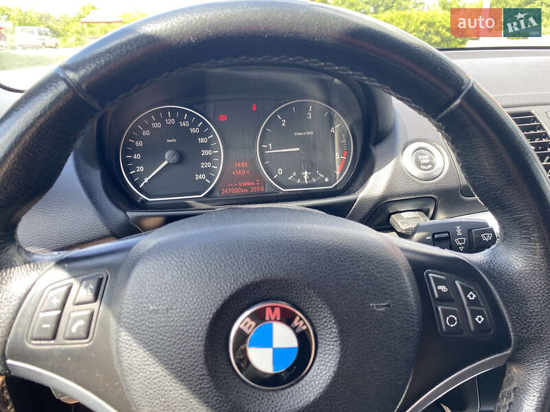 Хетчбек BMW 1 Series 2009 в Мукачевому