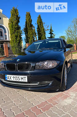 Хэтчбек BMW 1 Series 2008 в Обухове