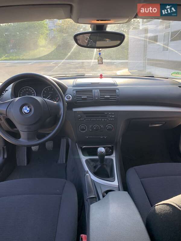 Хэтчбек BMW 1 Series 2009 в Белой Церкви фото 12 Хэтчбек BMW 1 Series 2009 в Белой Церкви