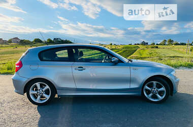 Хэтчбек BMW 1 Series 2009 в Львове