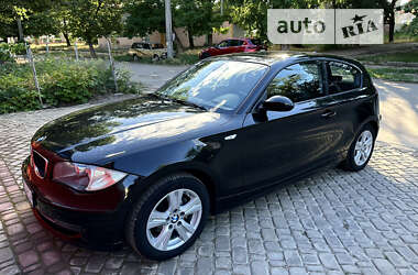 Хэтчбек BMW 1 Series 2008 в Харькове