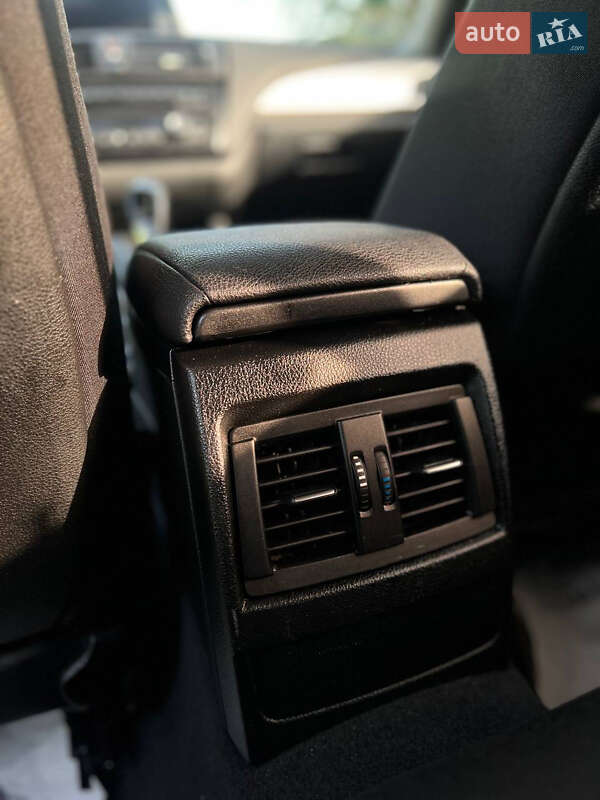 Хэтчбек BMW 1 Series 2014 в Тячеве