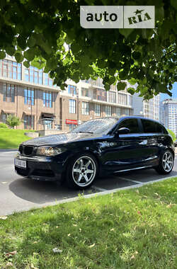 Хэтчбек BMW 1 Series 2008 в Киеве