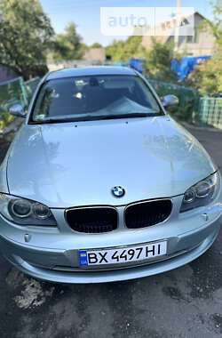 Хэтчбек BMW 1 Series 2008 в Сатанове