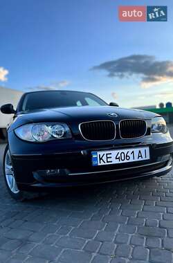 Хэтчбек BMW 1 Series 2011 в Новомосковске