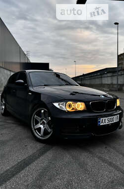 Хэтчбек BMW 1 Series 2008 в Киеве