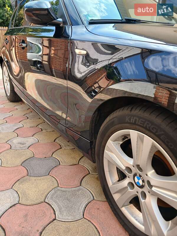 Хэтчбек BMW 1 Series 2011 в Кропивницком