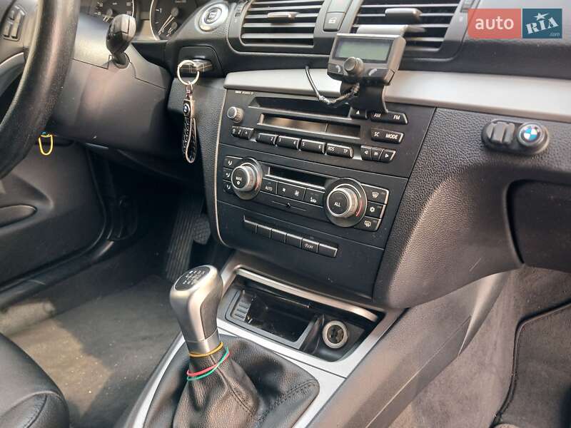 Хэтчбек BMW 1 Series 2011 в Кропивницком