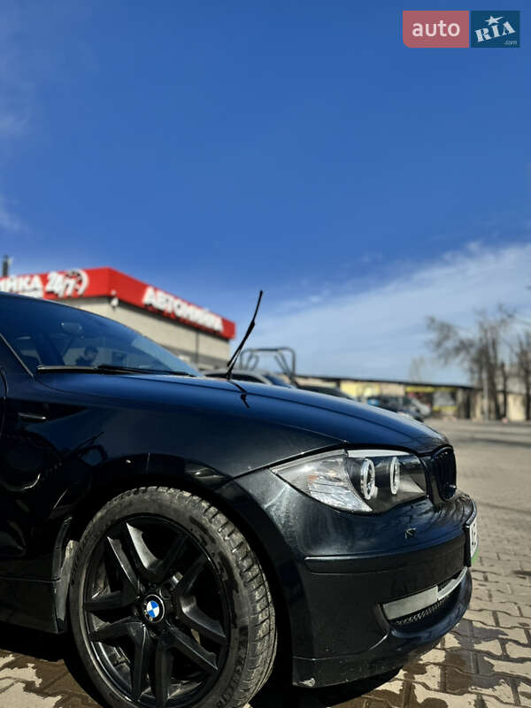 Купе BMW 1 Series 2009 в Кривому Розі фото 2 Купе BMW 1 Series 2009 в Кривому Розі