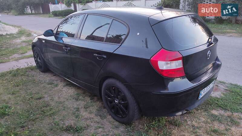 Хетчбек BMW 1 Series 2006 в Черкасах