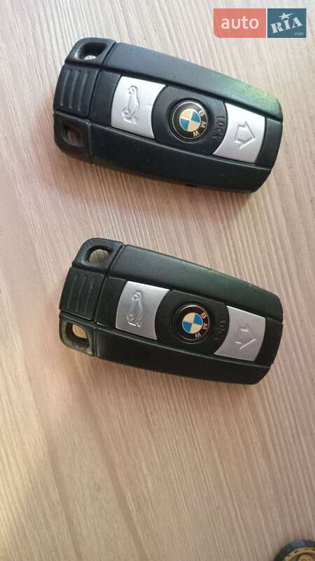 Хэтчбек BMW 1 Series 2010 в Днепре