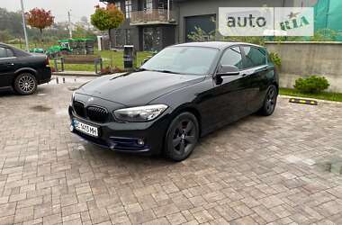 Хэтчбек BMW 1 Series 2015 в Львове