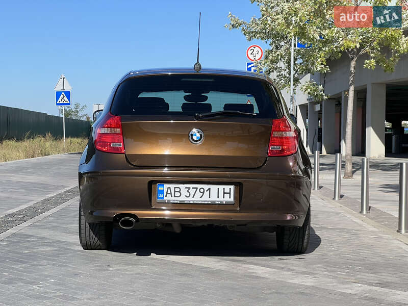 Хетчбек BMW 1 Series 2011 в Києві фото 4 Хетчбек BMW 1 Series 2011 в Києві