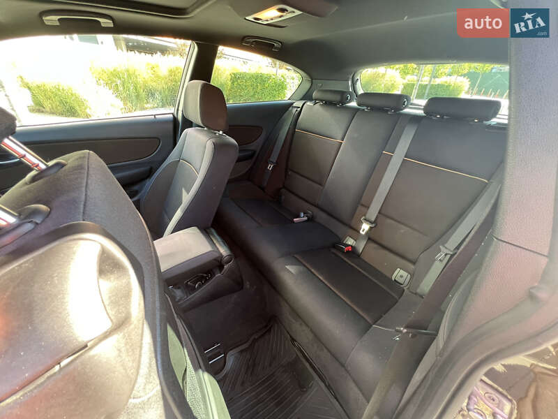 Хетчбек BMW 1 Series 2011 в Києві фото 11 Хетчбек BMW 1 Series 2011 в Києві