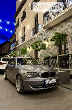 Хэтчбек BMW 1 Series 2009 в Киеве