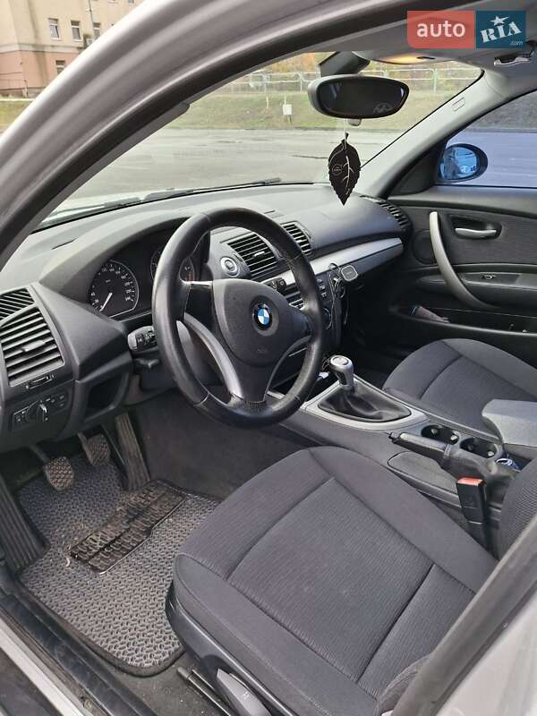 Хетчбек BMW 1 Series 2008 в Чернігові
