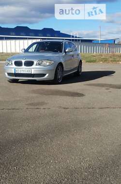 Хэтчбек BMW 1 Series 2010 в 