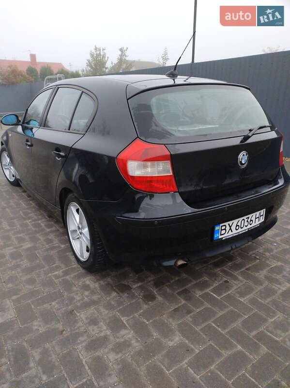 Хэтчбек BMW 1 Series 2004 в Ровно