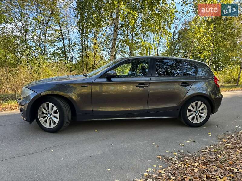 Хэтчбек BMW 1 Series 2006 в Лубнах фото 2 Хэтчбек BMW 1 Series 2006 в Лубнах