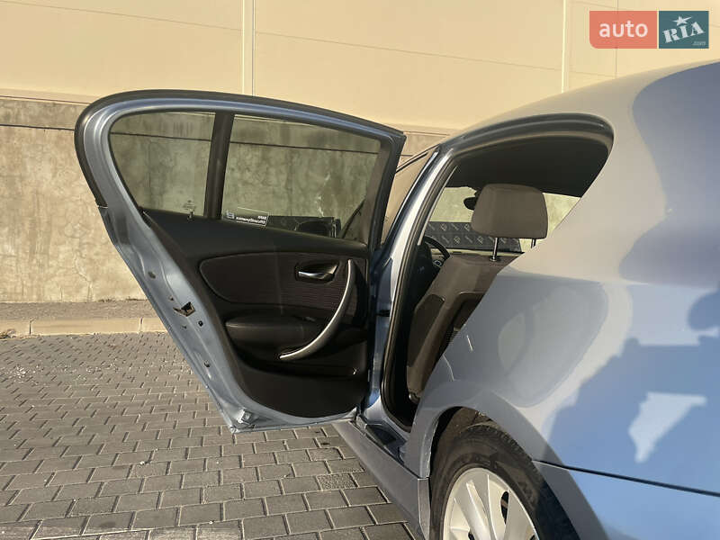 Хэтчбек BMW 1 Series 2009 в Львове