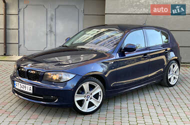 Хэтчбек BMW 1 Series 2010 в Ивано-Франковске