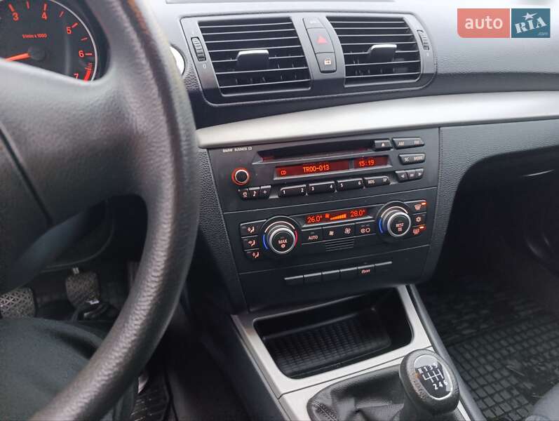 Хэтчбек BMW 1 Series 2008 в Софиевской Борщаговке фото 13 Хэтчбек BMW 1 Series 2008 в Софиевской Борщаговке