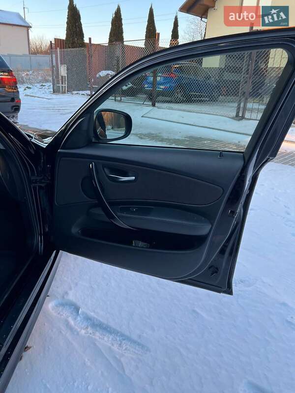 Хэтчбек BMW 1 Series 2011 в Хмельницком