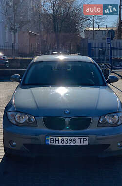 Хэтчбек BMW 1 Series 2006 в  Хэтчбек BMW 1 Series 2006 в